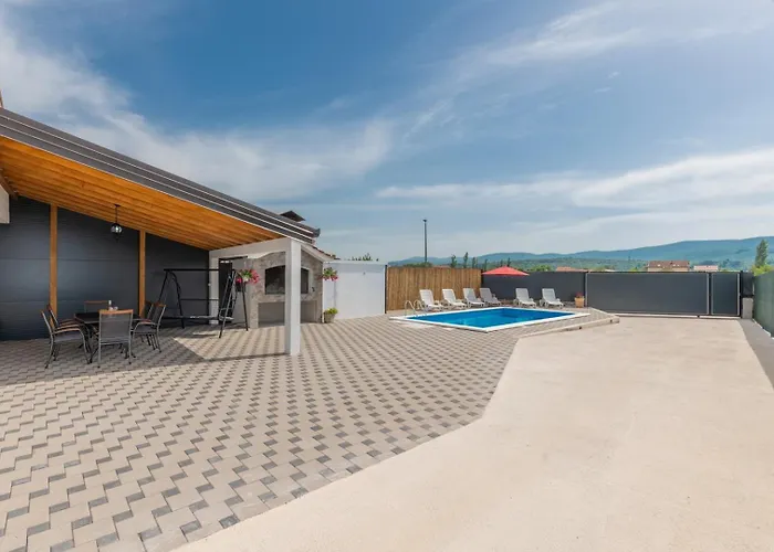 Villa Ivona Near Imotski, Private Pool Donja Glavina